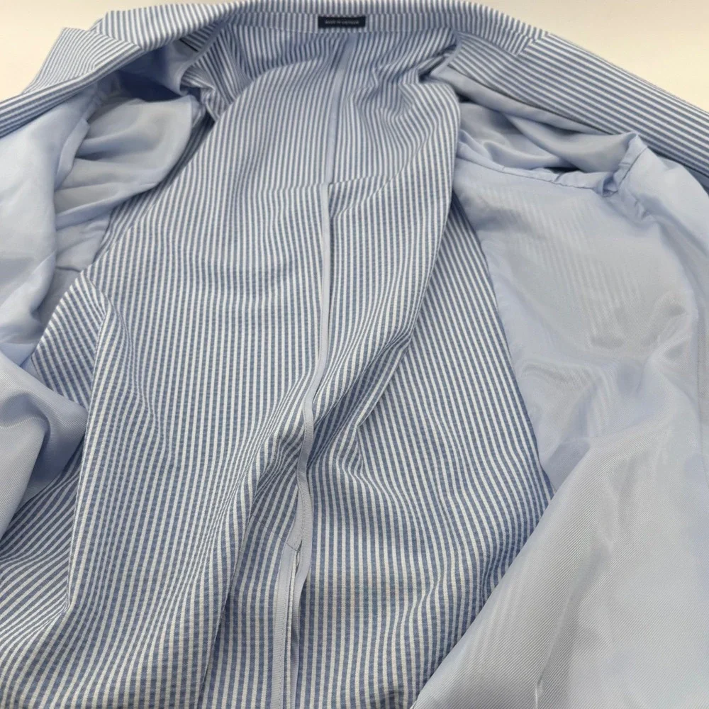 Stafford Sport Coat Mens 46R Blue Seersucker Stripe Classic Fit Stretch Blazer
